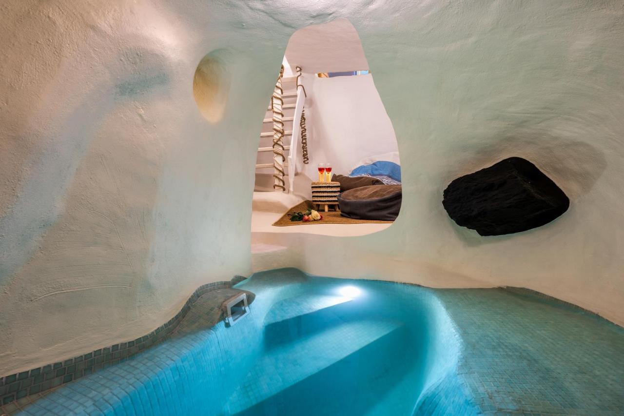 Mystagoge Retreat With Subterranean Pool/Jacuzzi Villa Vóthon Exteriör bild