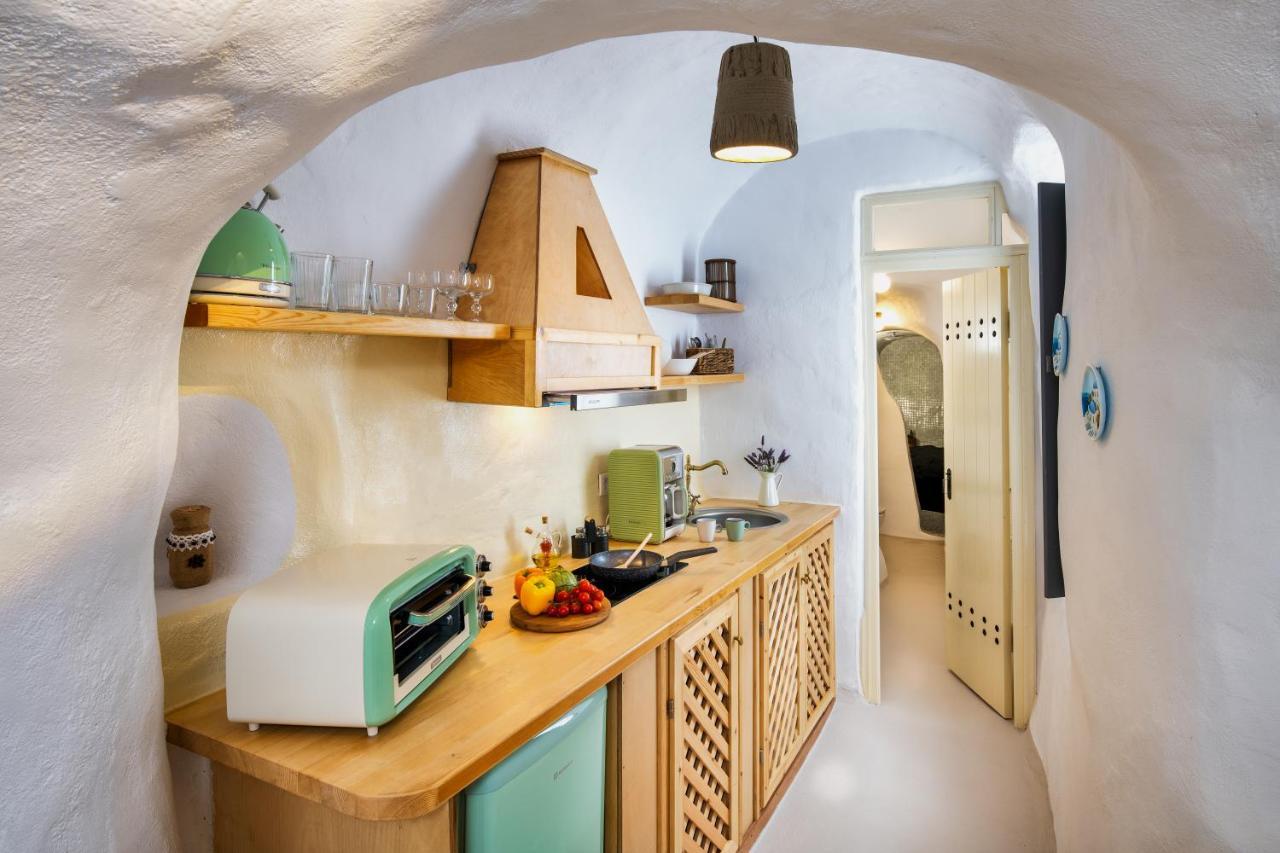Mystagoge Retreat With Subterranean Pool/Jacuzzi Villa Vóthon Exteriör bild